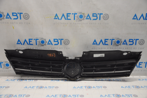 Решетка радиатора grill VW Jetta 11-14 USA без значка, песок,