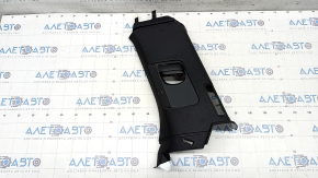 Capac spate dreapta Volvo XC90 16-22, neagra, pentru aerisire, pentru curatare chimica, uzata.