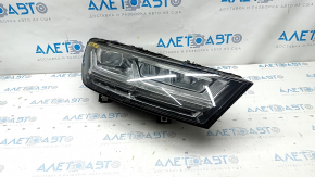 Far dreapta față asamblată Audi Q7 16-19 LED, nisip, lac util