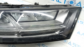 Far dreapta față asamblată Audi Q7 16-19 LED, nisip, lac util