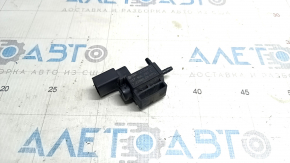 Supapa solenoidă de admisie pentru Audi A6 C7 12-18