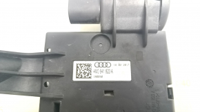 Placa de distribuție a bateriei Audi Q7 16-19 sub capotă