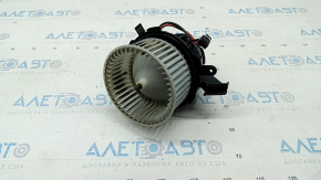 Motorul ventilatorului de încălzire Audi A4 B8 13-16 resturi