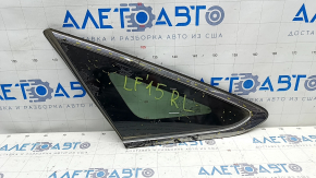 Geamul spate stânga opac Hyundai Sonata 15-19 benzină, zgârieturi pe crom, zgârieturi pe sticlă.