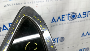 Форточка глухое стекло задняя левая Hyundai Sonata 15-19 бензин, царапины на хроме, царапины на стекле