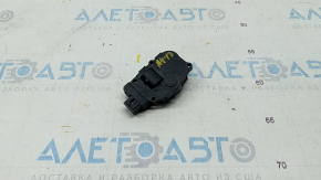 Motorul actuatorului pentru ventilarea cuptorului Audi A4 B8 08-16