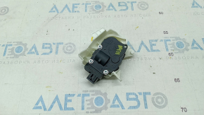 Actuator motor pentru acționarea ventilatorului de încălzire și aer condiționat pentru Audi A4 B8 08-16 cu suport.