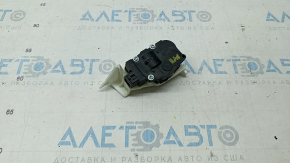 Actuator motor pentru acționarea ventilatorului de încălzire și aer condiționat pentru Audi A4 B8 08-16 cu suport.