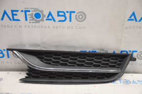 Grila bara fata stanga VW Passat b7 12-15 SUA fara PTF, cu ornamente, nisip, prinderea este rupta