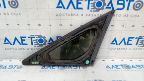 Форточка глухое стекло задняя левая Honda Civic X FC 16-21 4d царапины на хроме, царапины на стекле