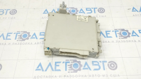 Блок предохранителей багажник Lexus GS300 GS350 GS430 GS450h 06-11 надломан корпус