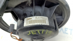 Motorul ventilatorului de încălzire VW Jetta 19- fără releu.