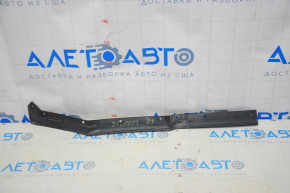 Уплотнитель капота правый Nissan Leaf 18-24
