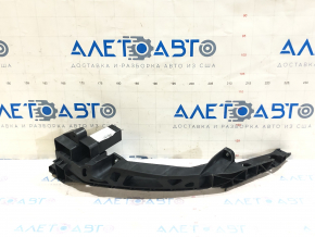 Suportul de prindere a bara de protectie fata sub farul drept Audi Q3 8U 15-18 nou OEM original.