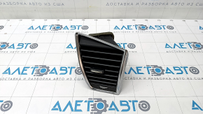 Deflector conducta aer dreapta fata Audi Q5 8R 09-17 elemente de fixare rupte, captuseala lipita