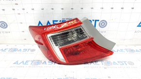 Lumină apărătoare exterioară stânga Toyota Camry v50 12-14 usa