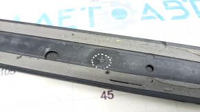 Decorație exterioară prag, față dreapta Audi A4 B8 08-16 sedan, neagră, cu ornamente cromate, ghidaje sparte