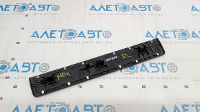 Накладка порога задняя левая внешняя Acura MDX 07-09 черная, с хромированной накладкой, коррозия