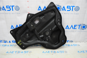 Панель двери внутренняя задняя левая Mazda 3 14-18 BM