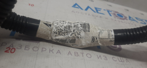 Bateria + borna pozitivă a demarorului Nissan Leaf 13-17 s-a oxidat