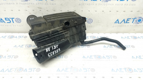 Carcasa filtrului de aer VW Passat b8 16-19 USA 1.8 sub suportul USR este sparta