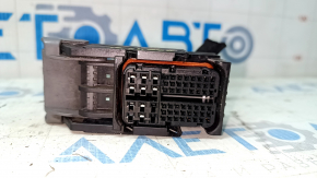 Фишка на блок ECU компьютер двигателя Toyota Prius 30 10-15 малая plug-in