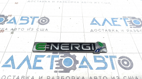 Emblema inscriptionată ENERGI pe ușa din față stângă a Ford Fusion mk5 13-20