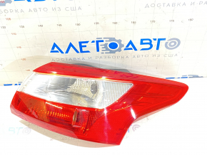 Lampa exterioară aripă dreapta Ford Focus mk3 11-14 pre-restilizare 4 uși nouă, neoriginală.