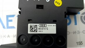 Placa de distributie baterie Audi Q7 16-19 in picioarele pasagerului