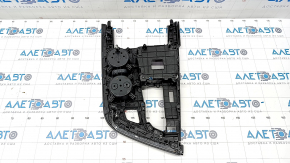 Decorație pentru consola centrală Audi Q7 16 - negru lucios, acoperire decojită