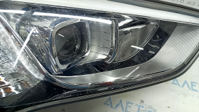 Far dreapta fata Hyundai Santa FE Sport 13-16 dorest, sport, halogen, lac peeling, nisip