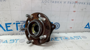 Butuc fata dreapta Hyundai Santa FE Sport 13-18 FWD ruginit