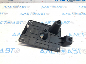 Кронштейн блока ECU компьютера двигателя Chevrolet Volt 16- новый OEM оригинал