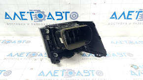 Deflector pentru conducte de aer cu ornamente față stânga Toyota Highlander 14-19