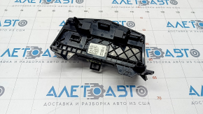 Control climatizare Toyota Prius V 12-17 zgarieturi pe sticla, crep crapat