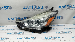 Far fata stanga Toyota Prius V 15-17 gol, odihna, halogen, nisip, crepon