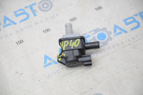 Carcasa solenoidului de vid Toyota Prius V 12-17 sparta