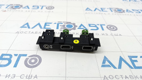 USB HUB AUX VW Tiguan 18-