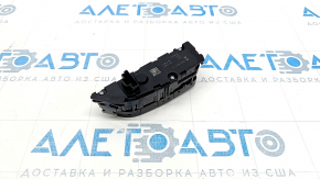 Кнопки управления на центральной консоли слева Mercedes G550 W463 19-