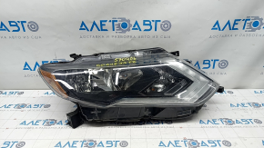 Far dreapta fata Nissan Rogue 17 - halogen gol, nisip, crepon de deseuri