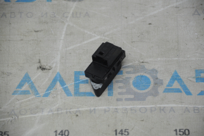 Buton de inchidere centralizata fata stanga VW Golf 15-