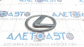 Эмблема задняя крышки багажника Lexus IS250 IS300 IS350 06-13