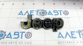 Emblema Jeep a ușii portbagajului Jeep Cherokee KL 19-21 cromat, elementele de fixare sunt rupte