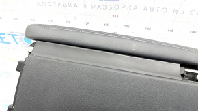 Консоль центральная подлокотник Lexus IS250 IS300 IS350 11-13 кожа, черная, сломаны крепления, царапины