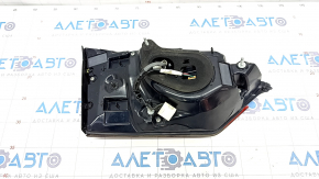 Фонарь внутренний дверь багажника правый Lexus RX350 RX450h 16-22 без повторителя, сломано крепление накладки