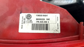 Lumina aripa exterioara dreapta VW Touareg 11-14 halogen, zgarieturi