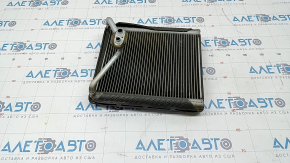 Evaporatorul Mitsubishi Outlander Sport ASX 10- cu senzor de temperatură