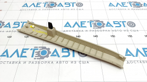 Capacul stâlpului frontal central stânga VW Touareg 11-17 bej