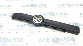 Накладка подкапотная VW Touareg 11-17 3.6