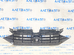 Решетка радиатора grill VW Jetta 19- без эмблемы